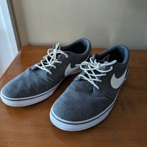 Nike Solarsoft Portmore II Sneakers